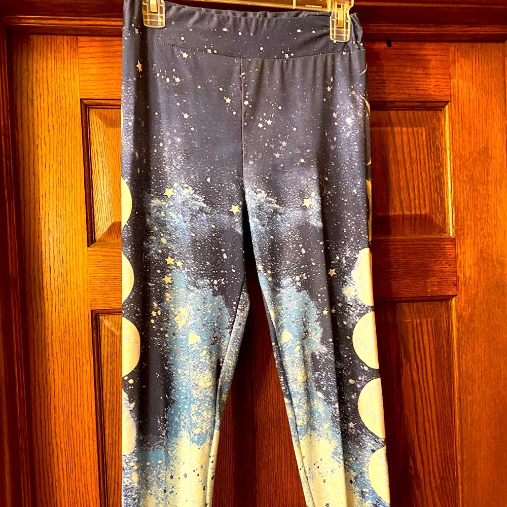 Phases of the Moon Leggings NWOT